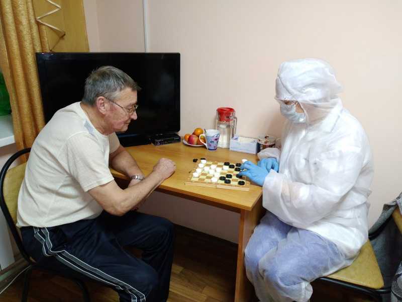 Игра в шашки