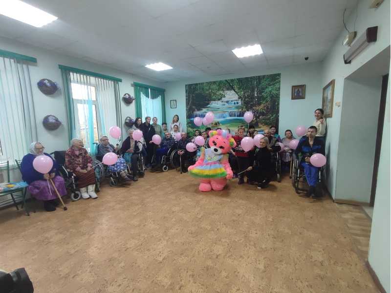 Поздравительные мероприятия от волонтеров 