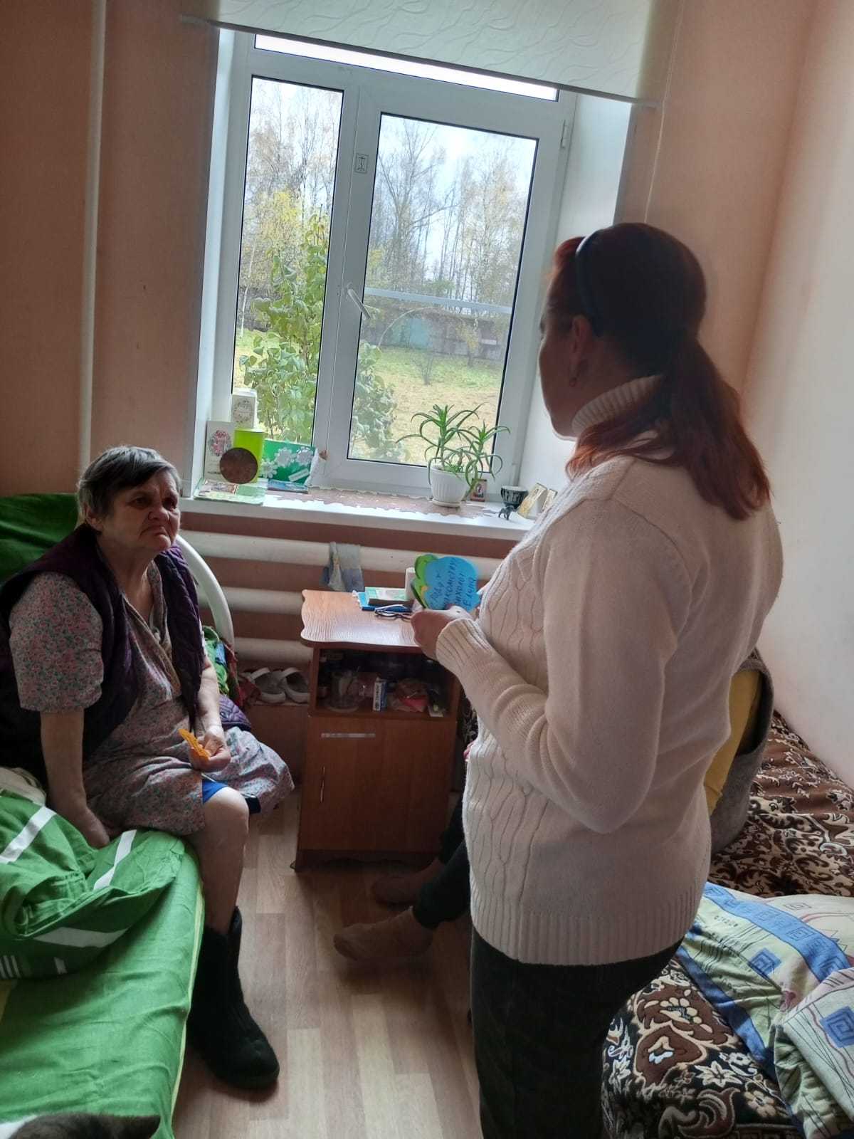 Знакомство получателей социальных услуг с психологом.