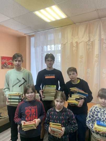 В рамках Всероссийского проекта система воспитания «Киноуроки в школах России» в Нижегородской области была запущена акция  «Киноэкология» по благотворительному сбору макулатуры.
