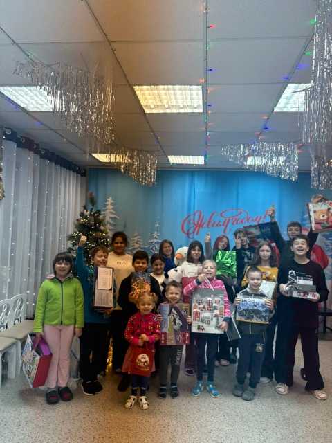 Ёлочка желаний 2026 — это волшебство в каждом подарке!