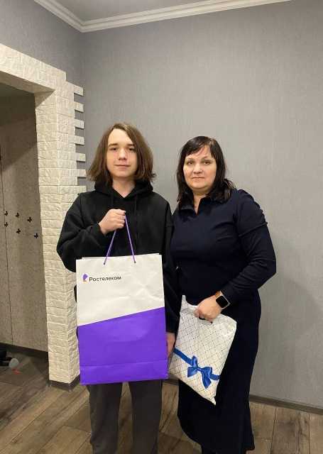 Сотрудники службы «Дети в семье» сделали особенный визит, по согласованию с членами семьи. Мы навестили мальчишек на дому, чтобы поддержать их и подарить немного радости!