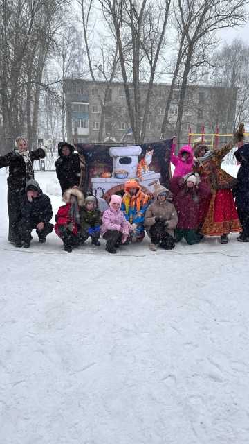 Весело и задорно прошёл праздник Масленицы в Бригантине! Этот замечательный праздник объединил взрослых и детей, наполнив сердца радостью и весельем!