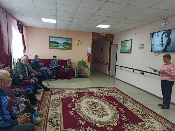 Роберт Рождественский.