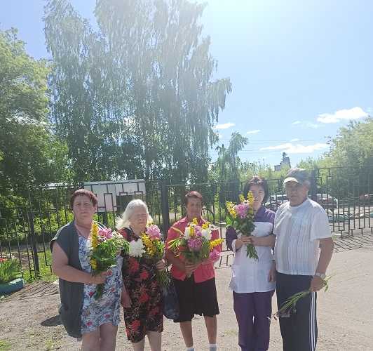 Лето-прекрасное время года.