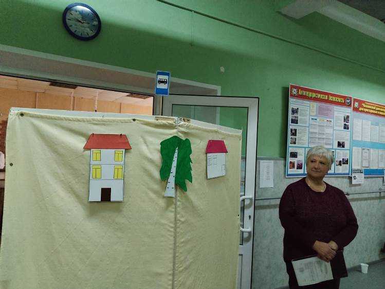 Участники кукольного кружка  ОДП показали спектакль