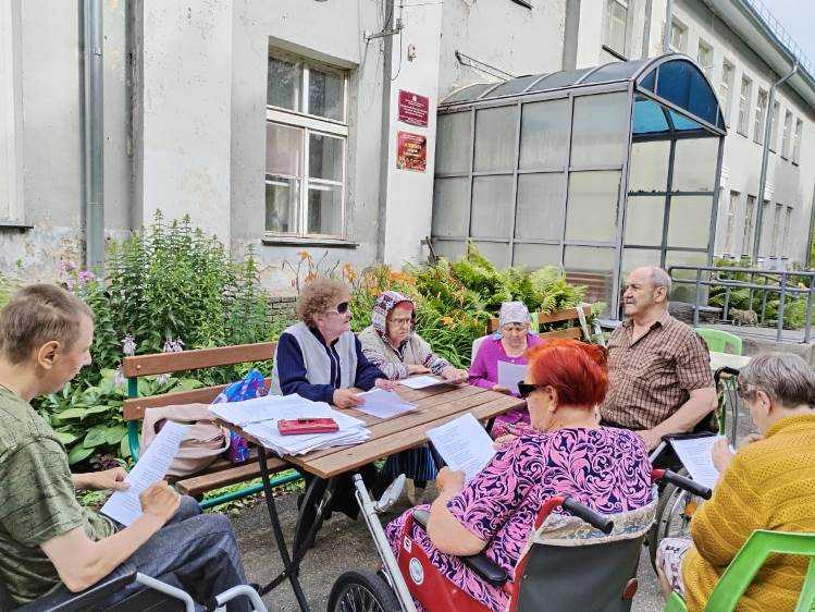 Собираемся в кругу друзей