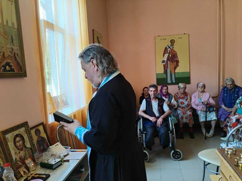 Отслужен молебен о здравии