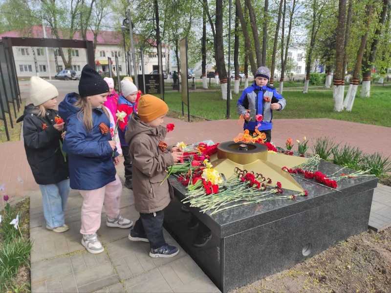 Минувших дней живая память