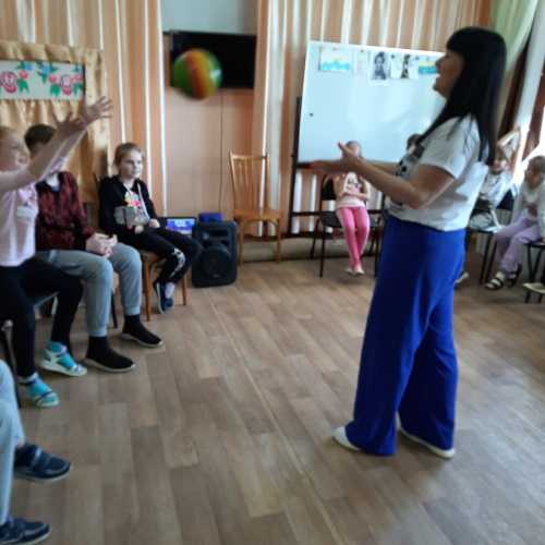 Групповое занятие с психологом в лагере!!! 