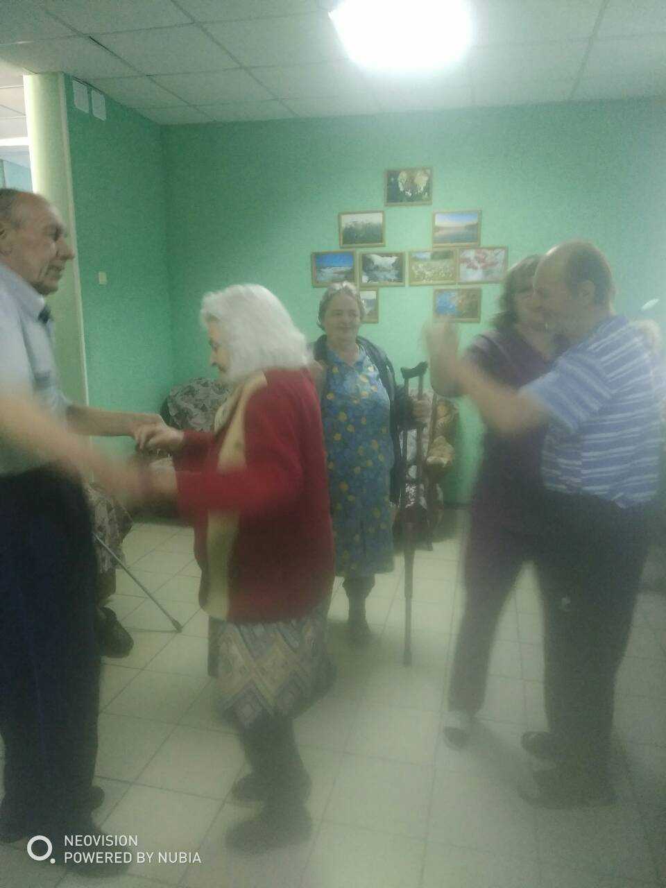 Танцы!