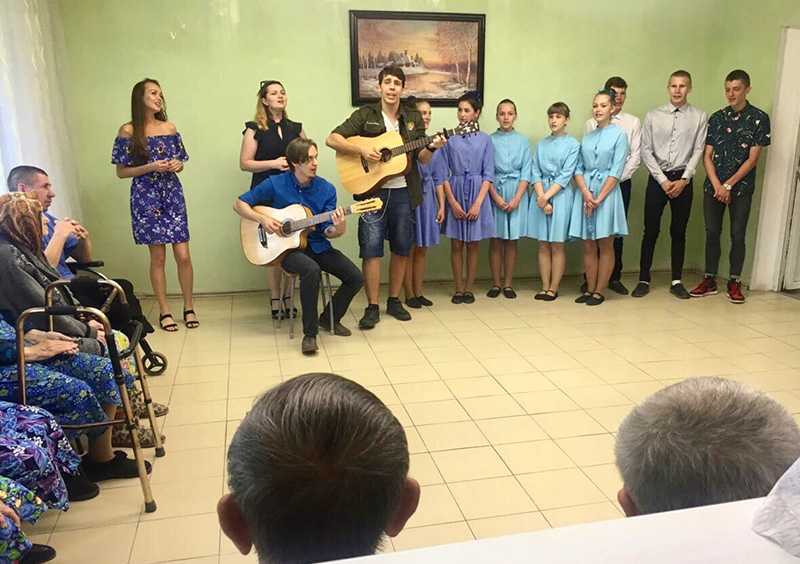 «Фейерверк из песен»