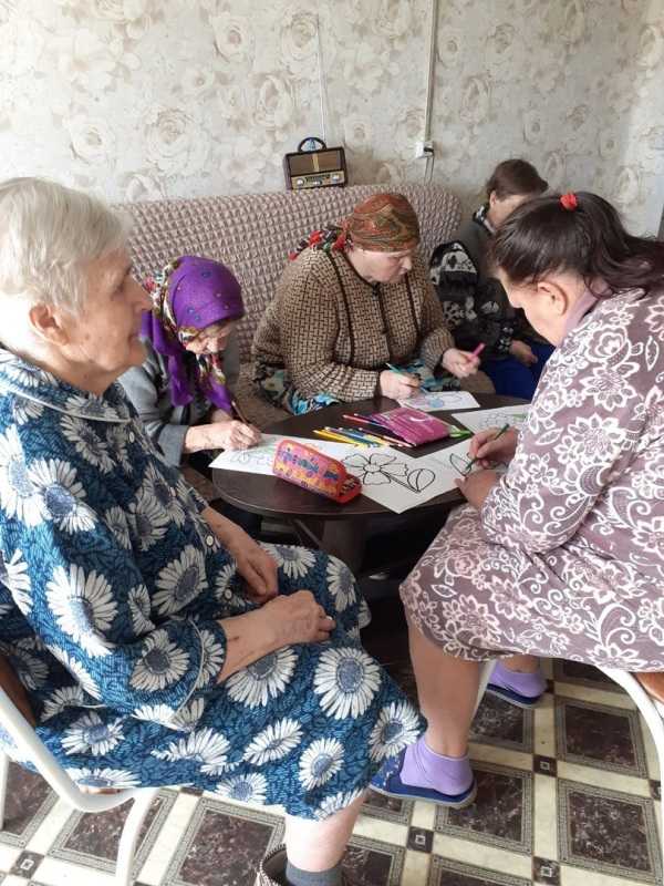 Позитивное общение в процессе творческого занятия.