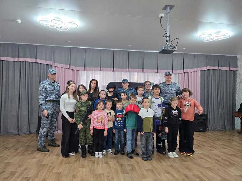 Мастер-класс по сборке и разборке оружия от спецназовцев