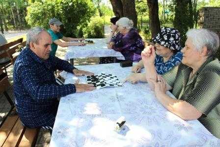 Шашечный турнир среди проживающих «Путь в дамки»