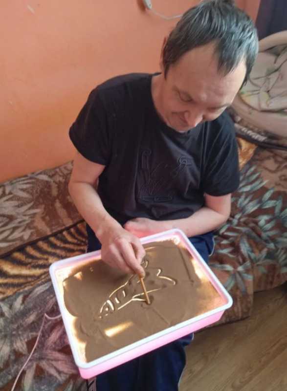 Рисование песком