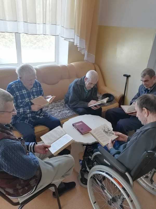 Чтение стихов о войне