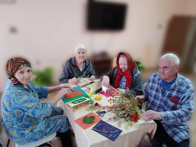 Цветочная композиция и сухих цветов
