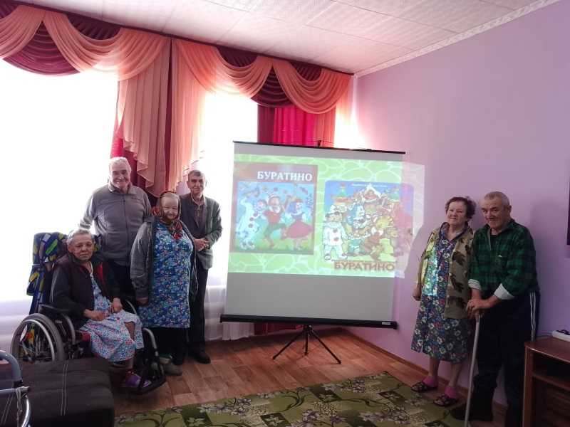 140 лет со дня рождения советского писателя Алексея Николаевича Толстого.