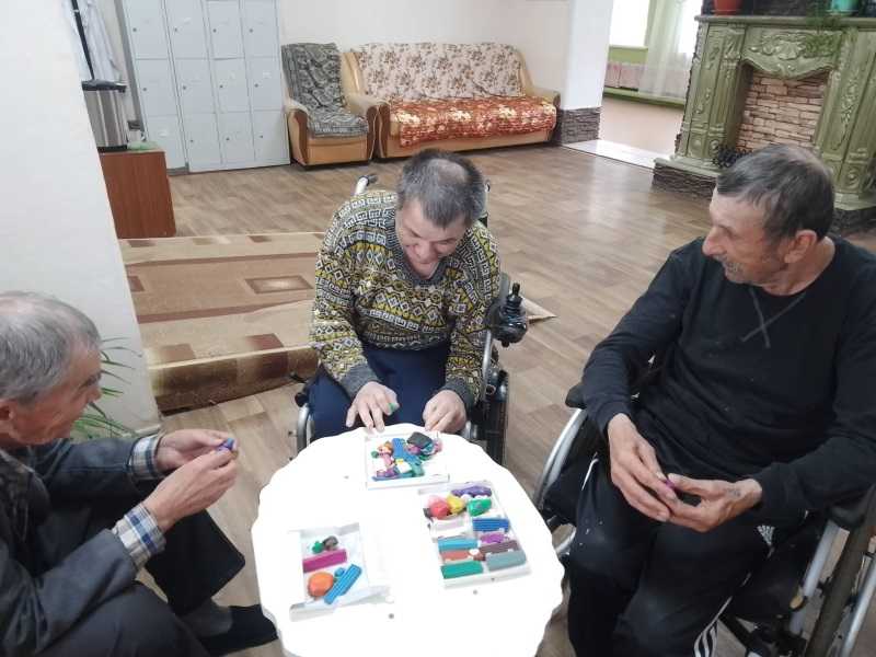 Занятие с пластилином!