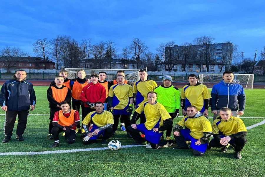 Товарищеский матч по футболу