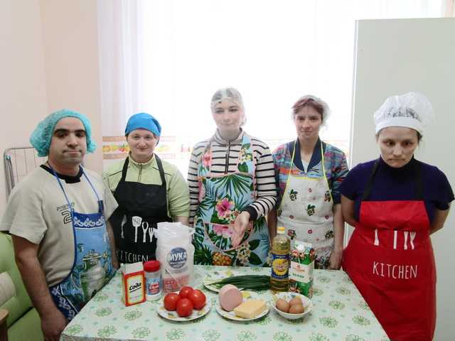 Занятие  по  социально-бытовой адаптации «Оладушки с припеком»