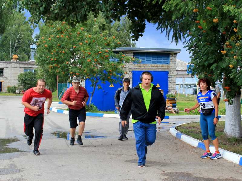 Соревнования по спортивной ходьбе.