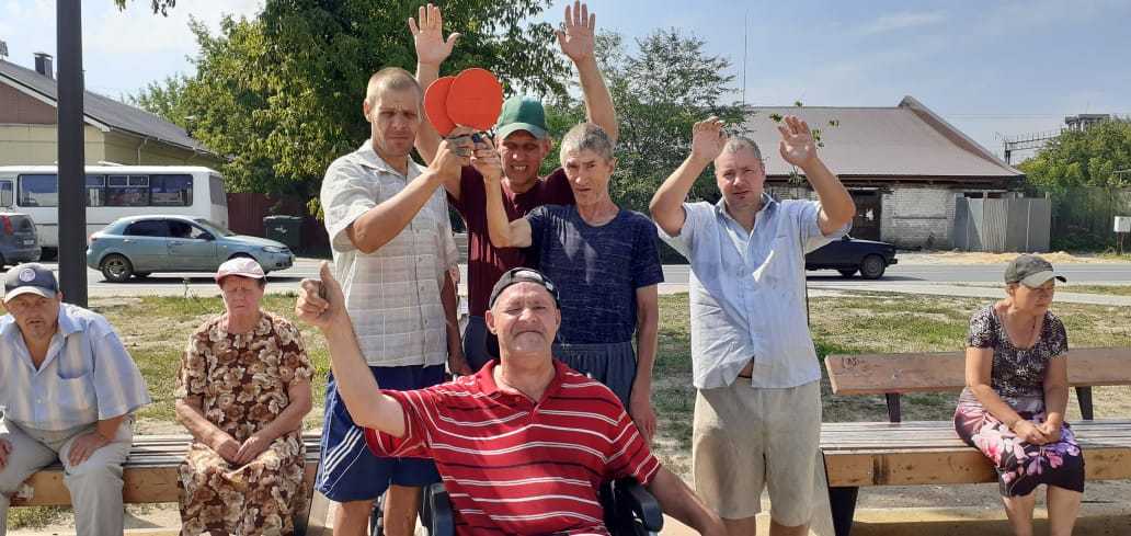 Держи ракетку крепче!