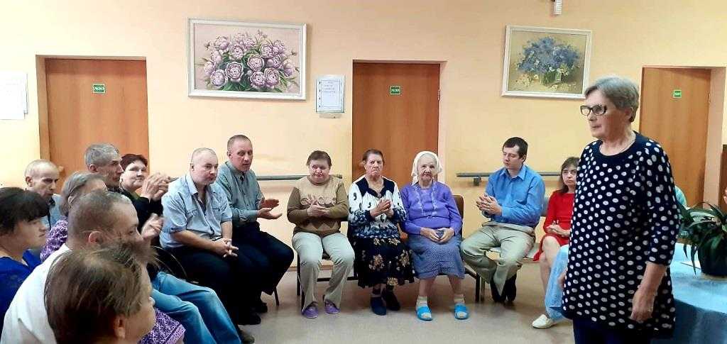 Музыка воодушевляет весь мир.