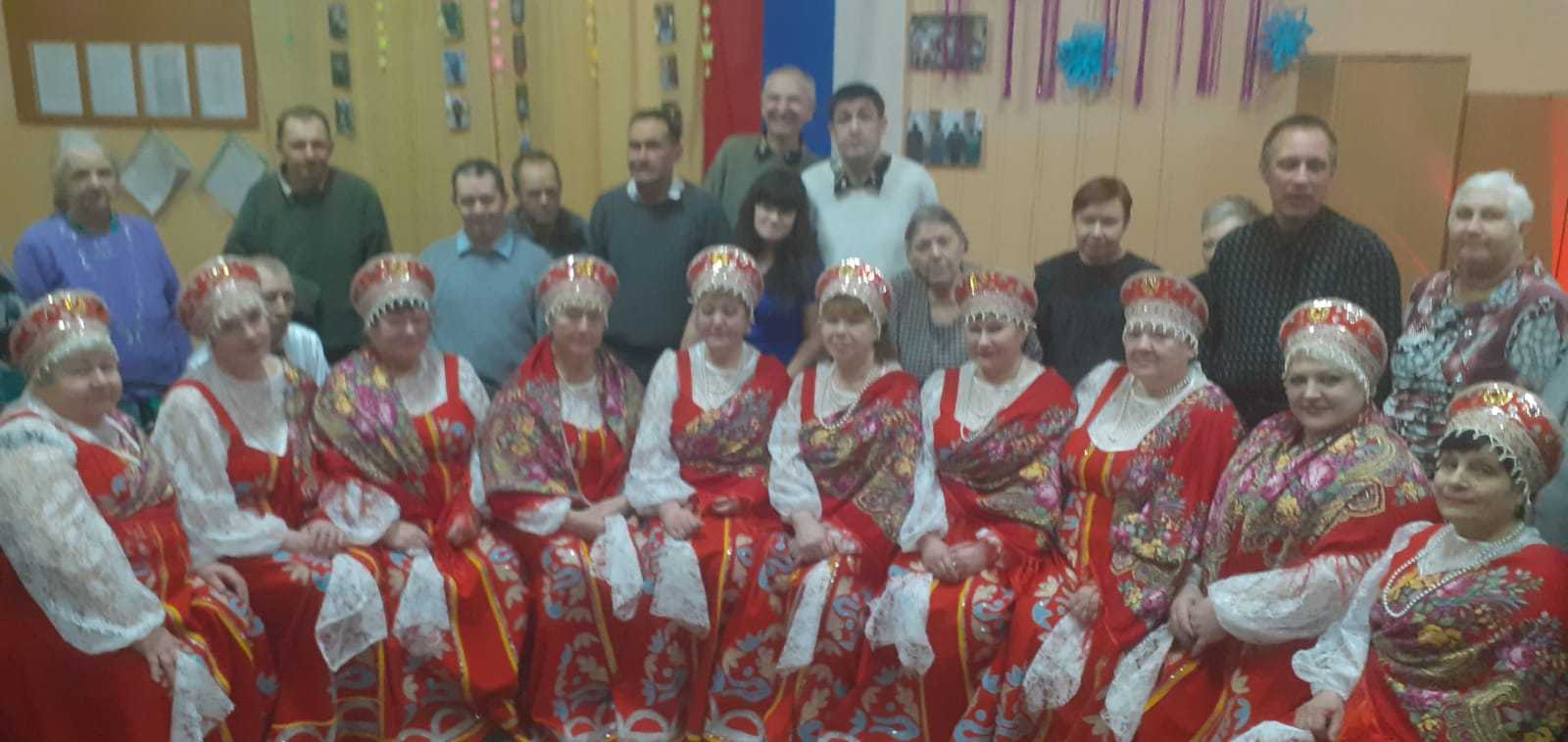 Снег кружится!