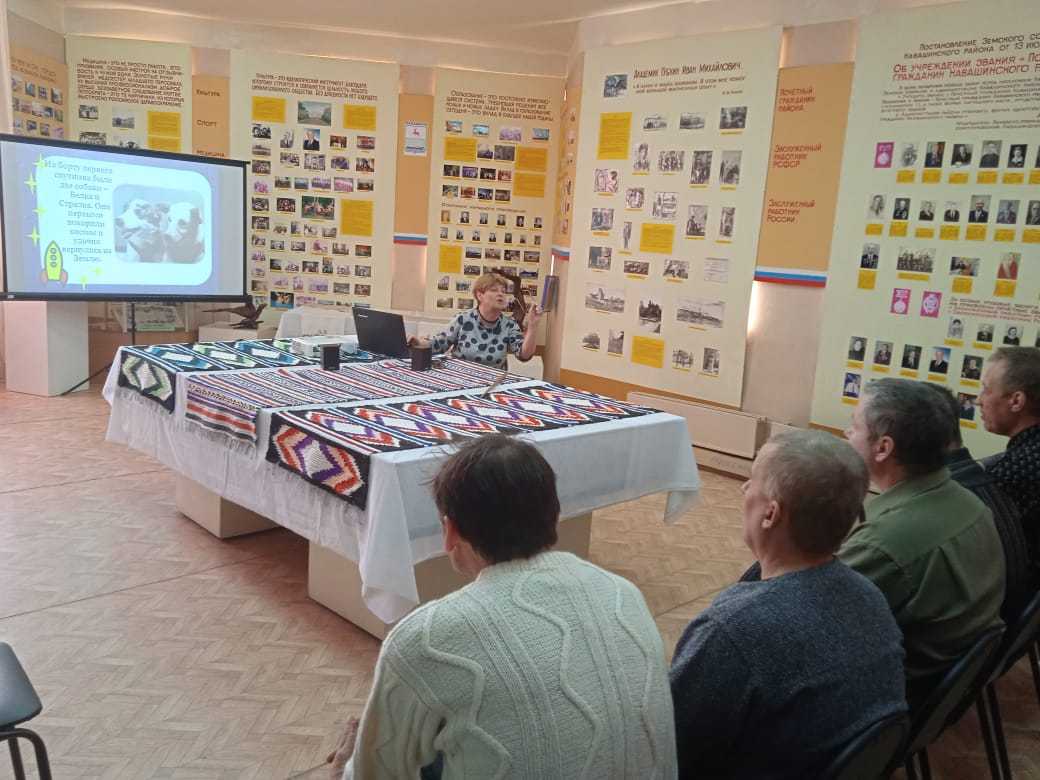 Он первым к звездам проложил дорогу!