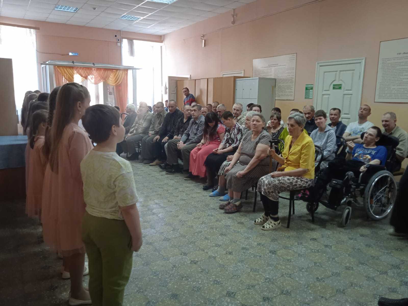 Праздничный концерт ДШИ ансамбля 