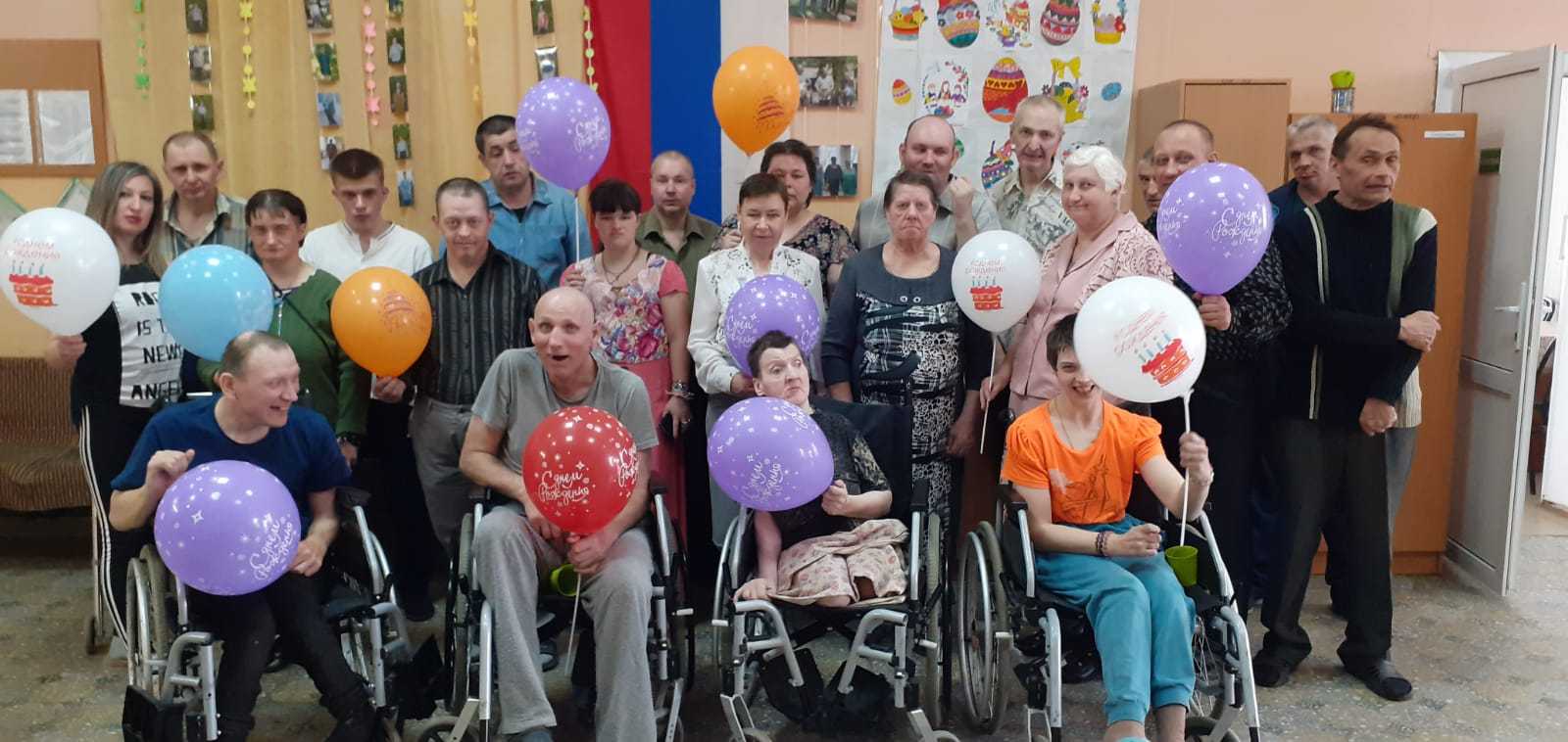 День апрельских именинников!
