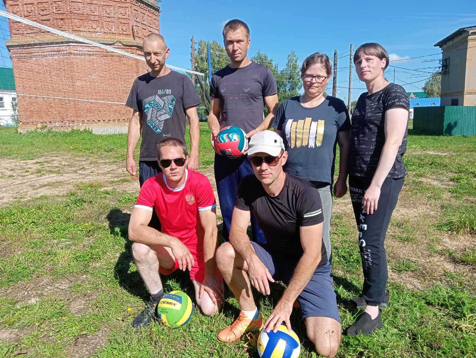товарищеская игра по волейболу