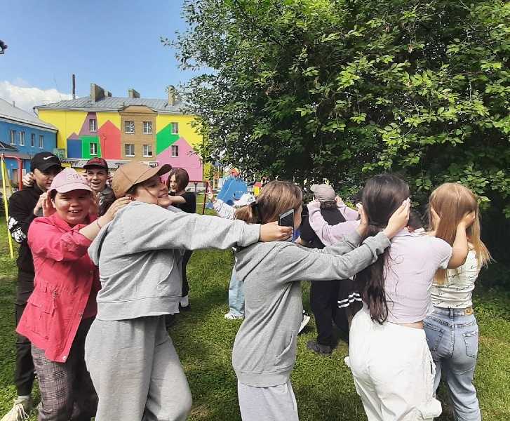 Дружба крепкая