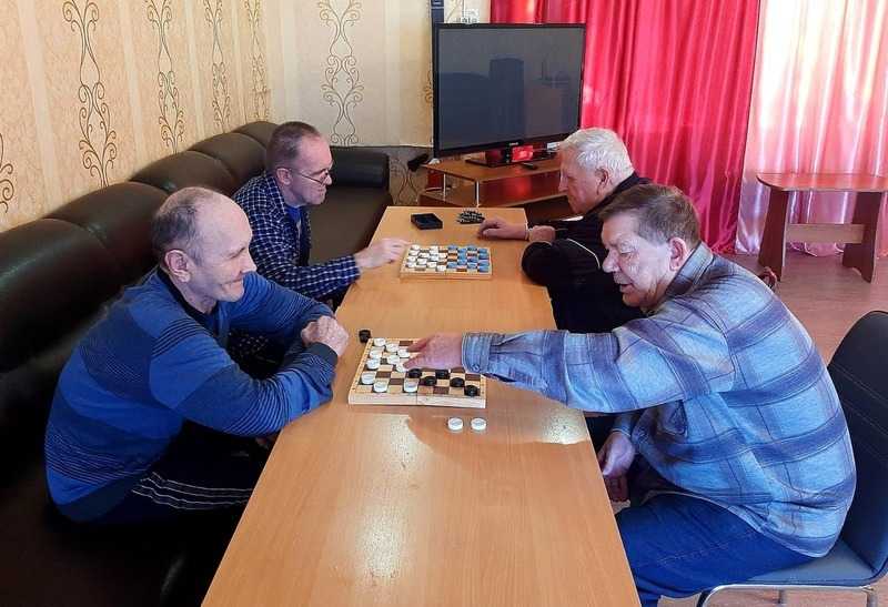 Занятие с настольными играми