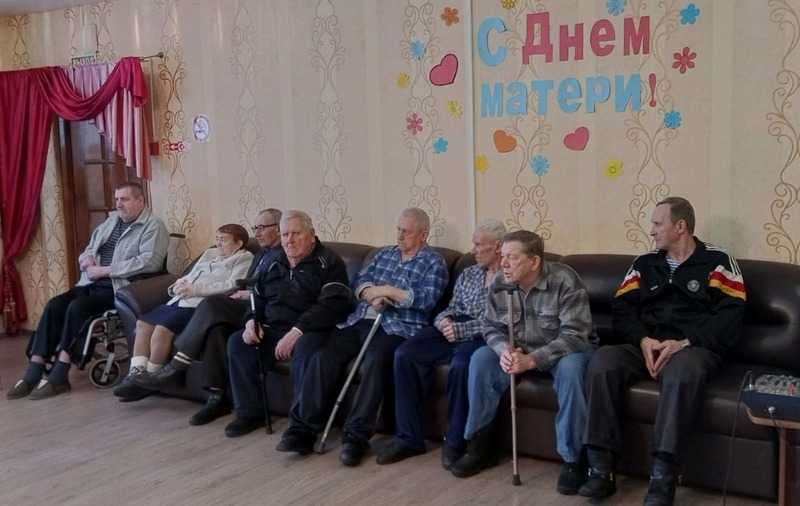 «Всё на земле от материнских рук»