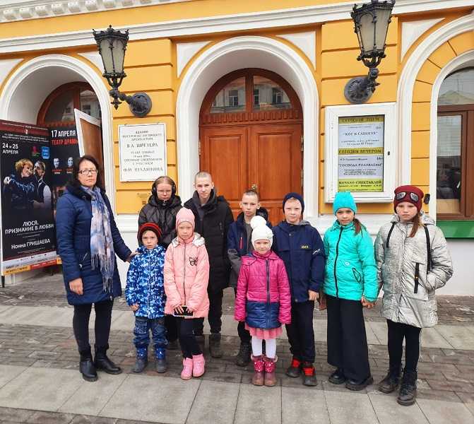 Поездка в Нижегородский государственный академический театр драмы им. М. Горького, на спектакль «Кот в сапогах»