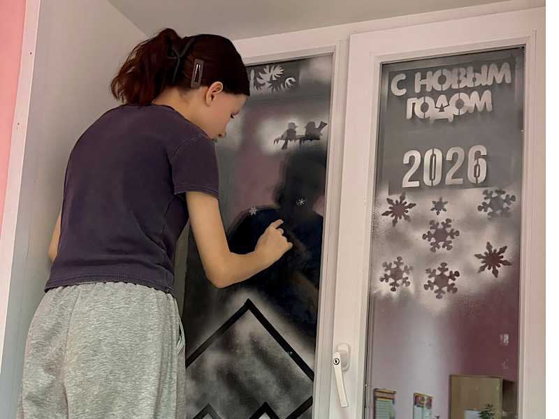  В этом году наши воспитатели и дети решили привнести в предновогоднюю атмосферу еще больше волшебства, присоединившись к акции 