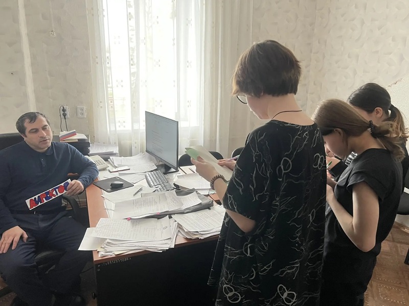 Выбор профессии - одно из наиболее серьезных в жизни решений.