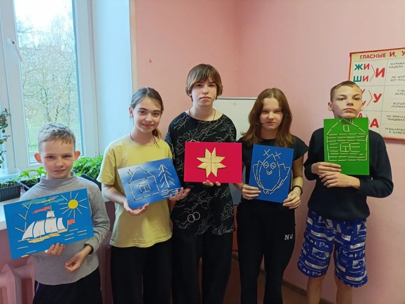 На мастер-классе ребята выполнили аппликации из спичек.