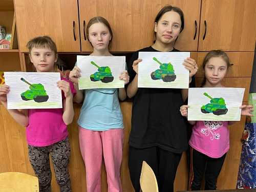 Как мы знакомили детей с героями и техникой Родины? Рассказываем о нашем проекте 