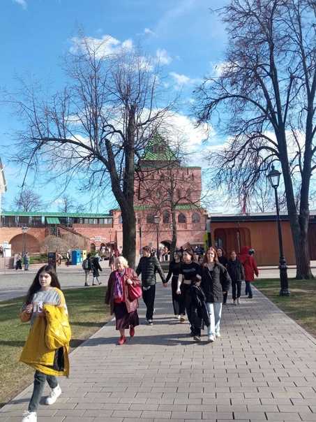Ребята Центра знакомятся с улицами родного города.