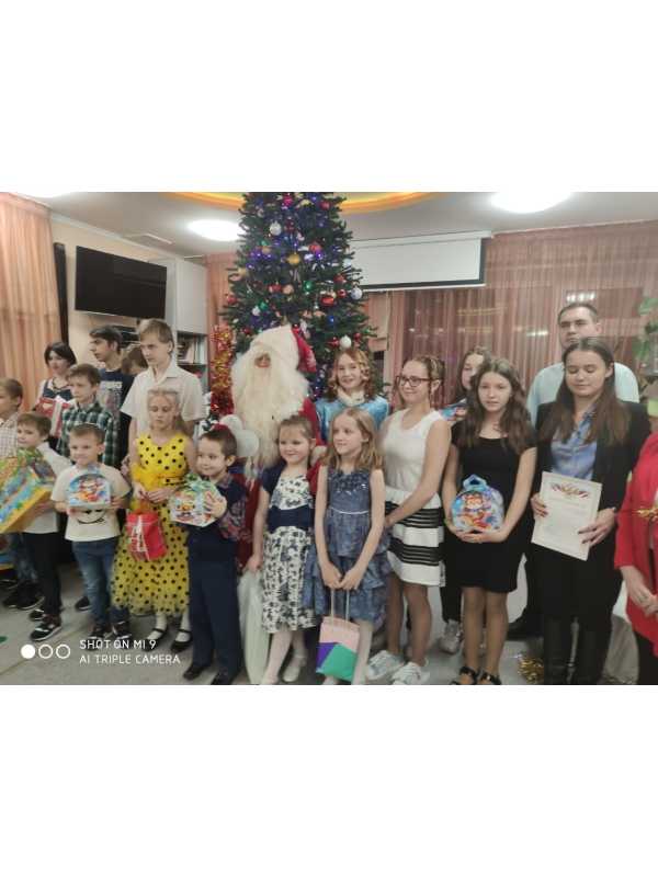 Праздничная программа в 