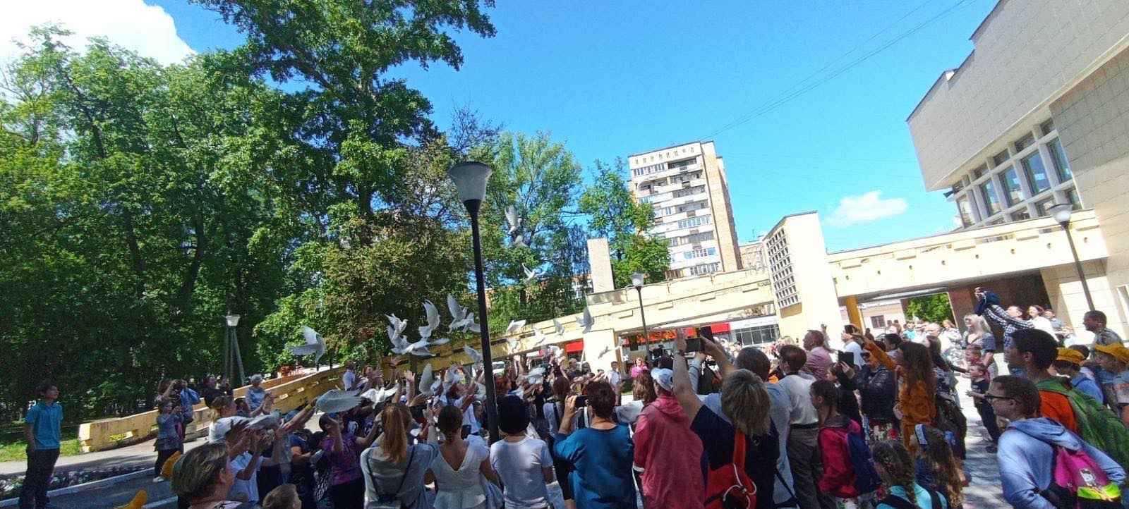 В ТЮЗ на праздник