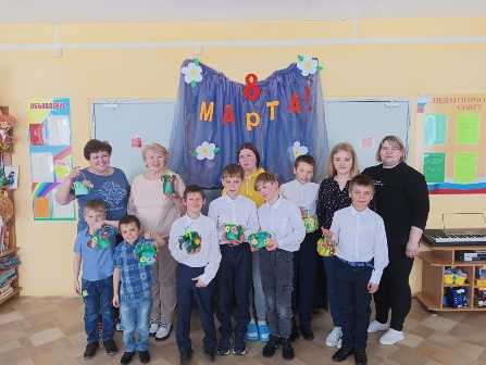 С Международным женским днем!