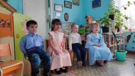 Утренник в детском соду, посвященный Дню матери