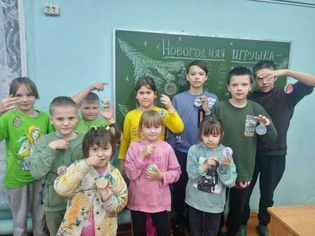 Изготовление новогодних украшений