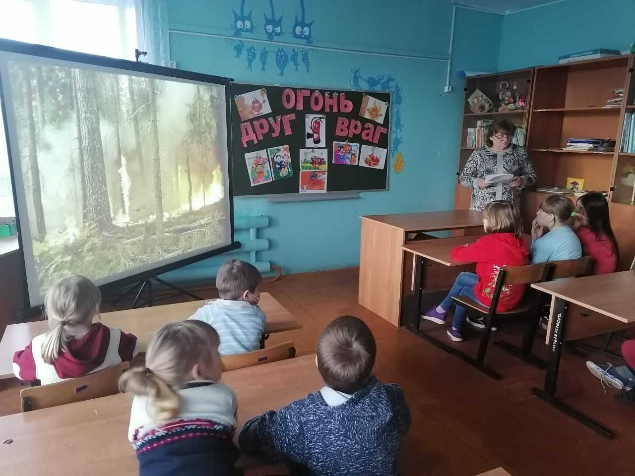 Познавательный час 