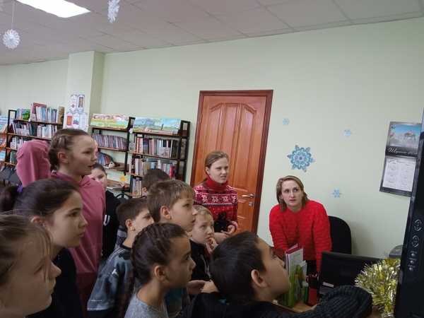 Визит в Шарангскую детскую библиотеку 